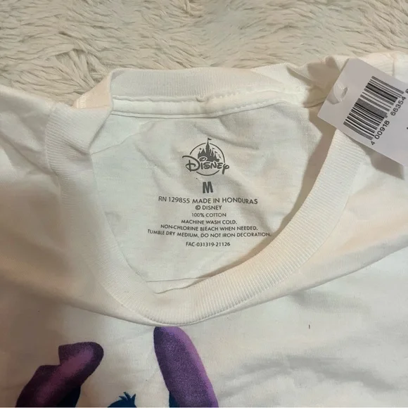 NWT Disney White Graphic T-Shirt - Picture 4 of 4